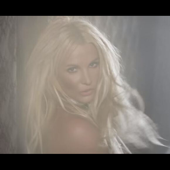 Britney Spears - Make Me, le clip