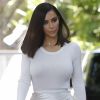 Kim Kardashian - La famile Kardashian lors du tournage de la télé-réalité "L'Incroyable Famille Kardashian" à Woodland Hills le 5 aout 2016. Reality stars Kim, Kourtney and Khloe Kardashian seen filming their reality show with their mother Kris Jenner in Woodland Hills, California on August 5, 2016.05/08/2016 - Woodland Hills