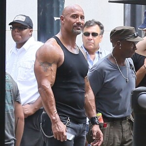 Dwayne Johnson (The Rock) sur le tournage de "Fast & Furious 8" à Atlanta, le 12 juillet 2016.