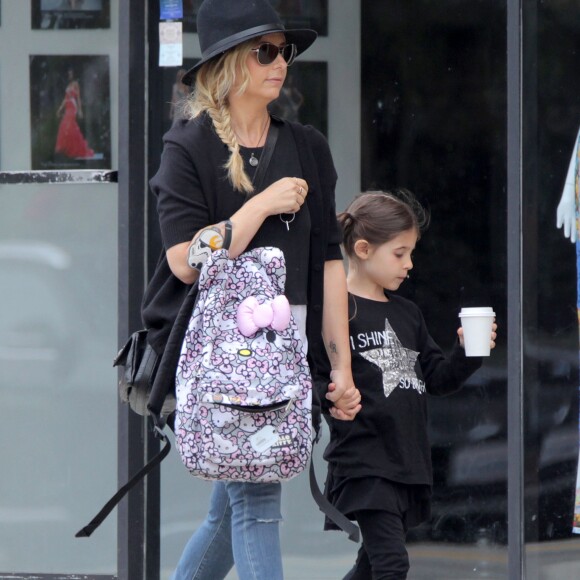 Sarah Michelle Gellar et sa fille Charlotte à Santa Monica le 26 mai 2015.