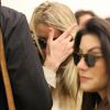 Amber Heard arrive à Century City pour faire une déposition dans l'affaire qui l'oppose à son mari Johnny Depp pour violence conjugale et sa demande de divorce, elle est arrivée avec une heure et demie de retard alors que son avocate Samantha Spector l'attendait devant les bureaux à Century City le 6 août 2016.