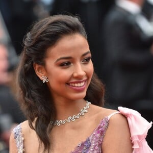 Flora Coquerel lors de la montée des marches du film "The BFG" ("Le BGG Le Bon Gros Géant") lors du 69ème Festival International du Film de Cannes, le 14 mai 2016