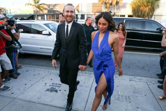 Le DJ David Guetta et sa compagne Jessica Ledon - Arrivées au mariage d'Isabela Rangel et David Grutman à Miami le 23 avril 2016.