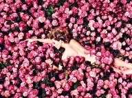 Léa Seydoux : Nue sur un lit de roses pour Louis Vuitton
