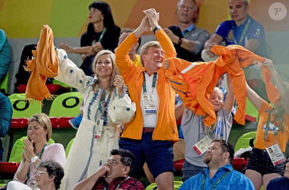 Le roi Willem Alexander, la reine Maxima, et leurs filles les princesses Alexia et Ariane - La famille royale des Pays-Bas lors de la finale femmes de gymnastique artistique durant les Jeux Olympiques (JO) 2016 de Rio de Janeiro. Le 15 août 2016 15/08/2016 - Rio de Janeiro