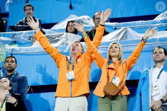 Le roi Willem-Alexander et la reine Maxima - La famille royale des Pays-Bas lors des 1/4 de finale femmes de hockey sur gazon durant les Jeux Olympiques (JO) 2016 de Rio de Janeiro. Le 15 août 2016 15/08/2016 - Rio de Janeiro