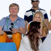 Le roi Willem-Alexander des Pays-Bas, son épouse la reine Maxima et leurs trois filles, la princesse Catharina-Amalia (12 ans), la princesse Alexia (11 ans) et la princesse Ariane (9 ans), se sont enthousiasmés le 16 août 2016 pour le passage du Néerlandais Jeroen Dubberldam dans le concours du saut d'obstacles en équitation aux Jeux olympiques de Rio de Janeiro.
