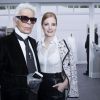 Karl Lagerfeld et Jessica Chastain - Backstage - Karl Lagerfeld lors du final du défilé de mode Haute-Couture automne-hiver 2016/2017 "Chanel" au Grand Palais à Paris le 5 juillet 2016. © Olivier Borde / Bestimage