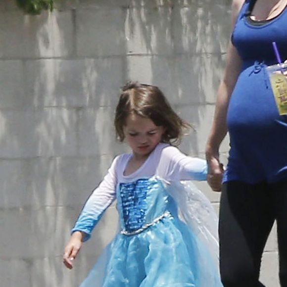 Megan Fox avec son fils Noah à Studio City, le 1er juillet 2016