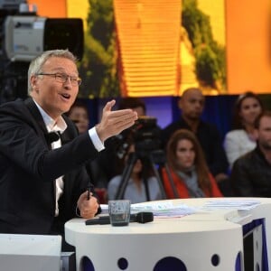 Exclusif - Laurent Ruquier à l'enregistrement de l'émission "On n'est pas couché" à la Villa Domergue lors du 69ème Festival International du Film de Cannes le 18 mai 2016. La bande a Laurent Ruquier a investi la superbe villa Domergue sur les hauteurs de Cannes, pour le tournage d'une émission spéciale sur le cinéma lors du 69ème Festival International du Film de Cannes. L’émission sera diffusée samedi soir 21 mai sur France 2. © Giancarlo Gorassini / Veeren / Bestimage 18/05/2016 - Cannes