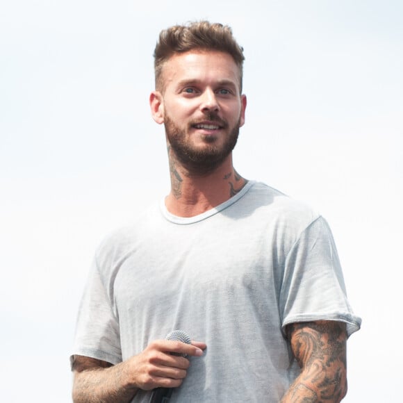 Matt Pokora (M. Pokora) - People à la journée mondiale des oubliés des vacances de l'association du Secours populaire au Champ-de-Mars à Paris, le 19 août 2015. 