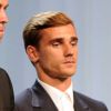 Cristiano Ronaldo, Gareth Bale et Antoine Griezmann lors de la remise des trophées UEFA du Championnat d'Europe 2016. Cristiano Ronaldo a été élu "Meilleur joueur d'Europe" pour la saison 2015-2016. Monaco, le 25 août 2016. © Bruno Bebert/Bestimage
