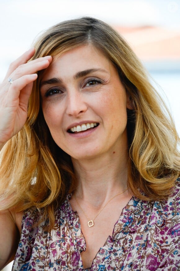 Julie Gayet - Cérémonie de clôture du 9ème Festival du Film Francophone d'Angoulême - Jour 7, le 28 août 2016. © Coadic Guirec/Bestimage