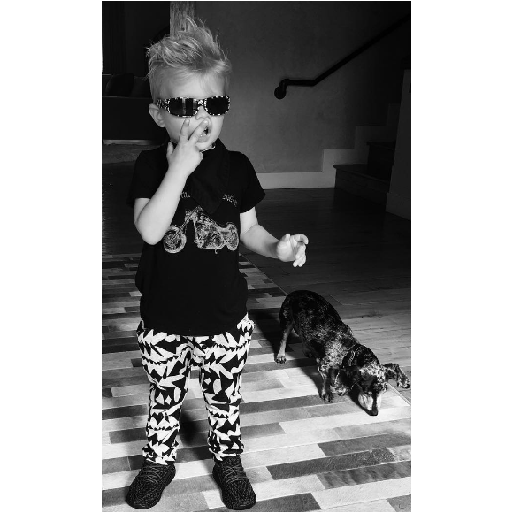 Fergie a posté une photo de son fils Axl sur sa page Instagram, à la fin du mois d'août 2016