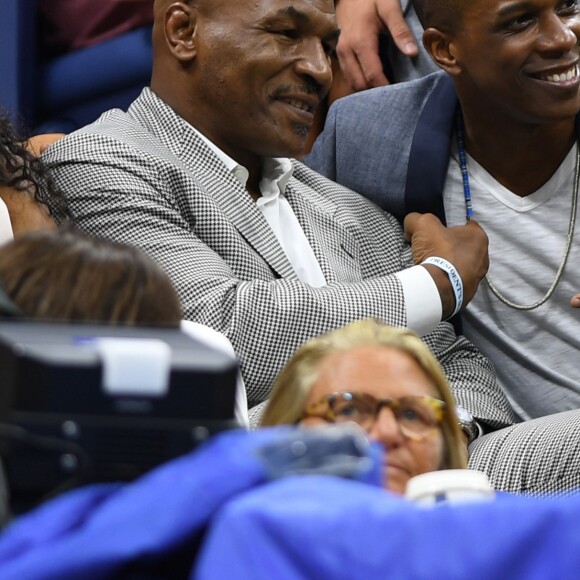 Mike Tyson, Leslie Odom Jr. lors de la cérémonie d'ouverture de l'US Open 2016 au USTA Billie Jean King National Tennis Center à Flushing Meadow, New York City, New York, Etats-Unis, le 29 août 2016.