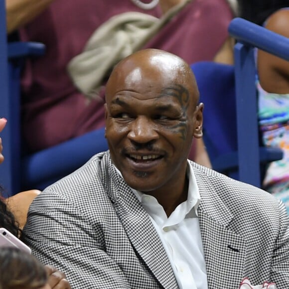 Mike Tyson, Leslie Odom Jr. lors de la cérémonie d'ouverture de l'US Open 2016 au USTA Billie Jean King National Tennis Center à Flushing Meadow, New York City, New York, Etats-Unis, le 29 août 2016.