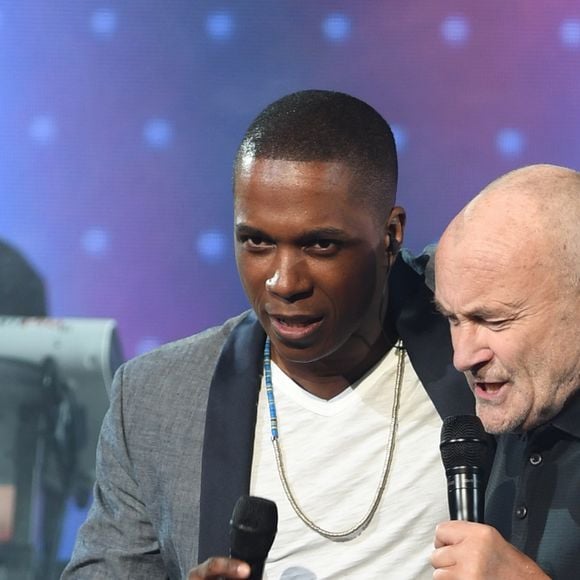 Phil Collins et Leslie Odom Jr lors de la cérémonie d'ouverture de l'US Open 2016 au USTA Billie Jean King National Tennis Center à Flushing Meadow, New York City, New York, Etats-Unis, le 29 août 2016.