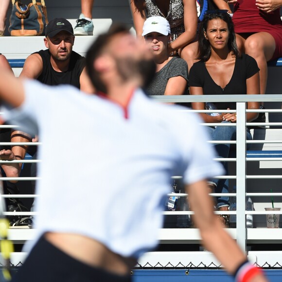 Benoît Paire pouvait compter sur son amoureuse Shy'm et tout son clan lors de son premier tour à l'US Open 2016 au USTA Billie Jean King National Tennis Center à New York, le 29 août 2016. 