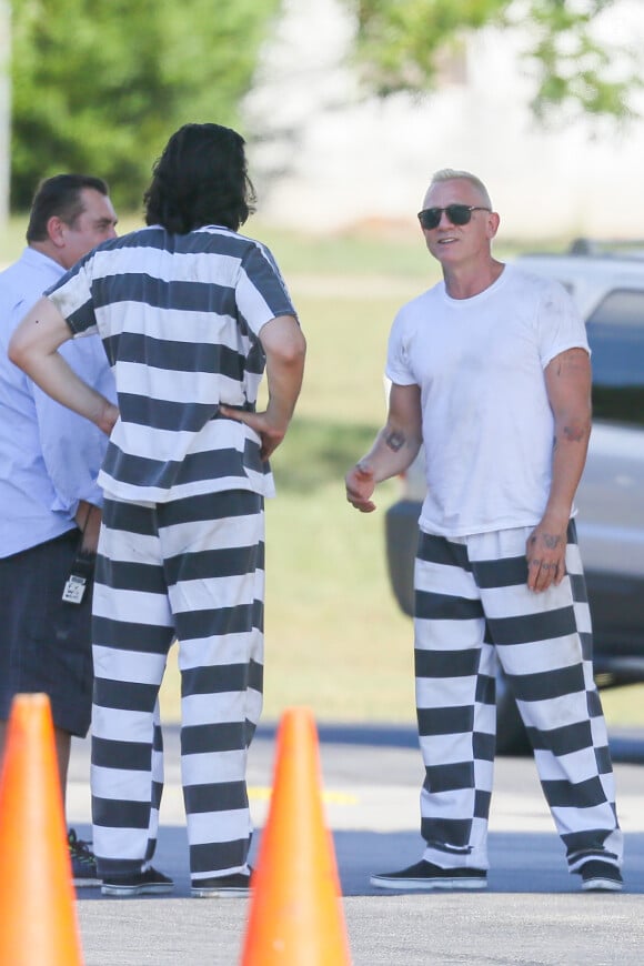 Exclusif - Adam Driver en prisonnier, sur le tournage du film "Logan Lucky" à Atlanta, le 29 août 2016