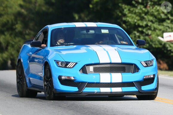 Exclusif - Daniel Craig, blond platine et habillé en prisonnier, sur le tournage du film "Logan Lucky" à Atlanta, le 29 août 2016