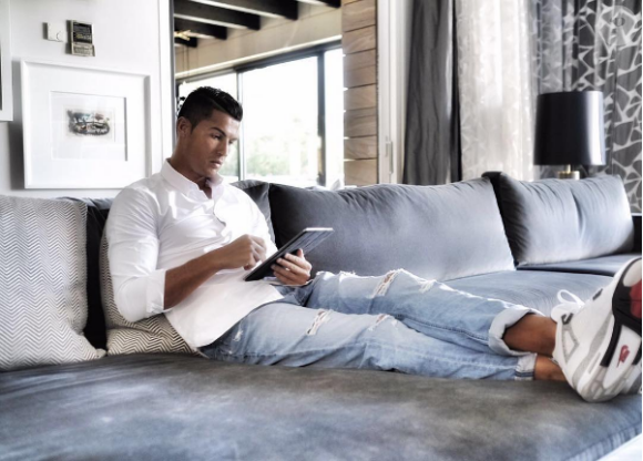 Cristiano Ronaldo profite de son temps libre, photo Instagram, août 2016.