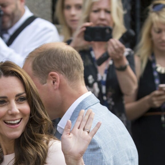 Le prince William et Kate Middleton, duc et duchesse de Cambridge, ont visité la cathédrale de Truro le 1er septembre 2016, première étape de leur visite officielle en Cornouailles.