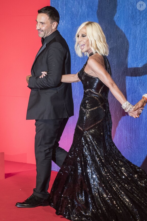 Riccardo Tisci et Donatella Versace lors de la première du film ''Franca: Chaos and Creation'' lors du 73ème Festival du Film de Venise, la Mostra, le 2 septembre 2016. © Future-Image via ZUMA Press/Bestimage