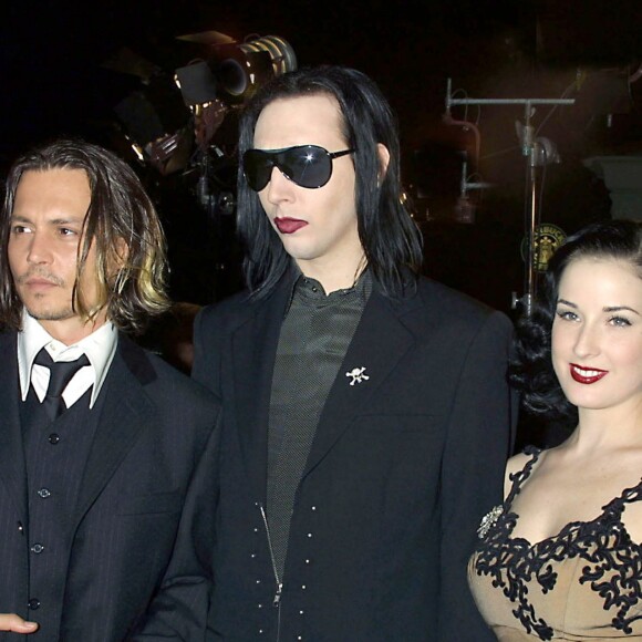 Johnny Depp et Marilyn Manson avec Dita Von Tees à Los Angeles en 2001.