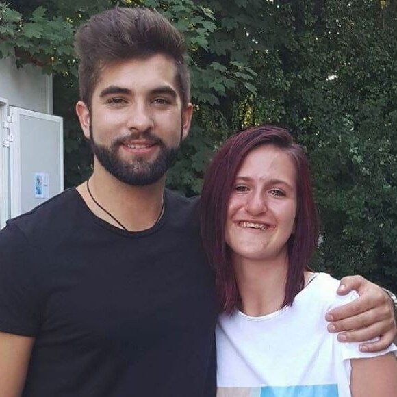 Kendji Girac rencontre Marine, 15 ans, le 22 juillet 2016, pendant son concert à Berk