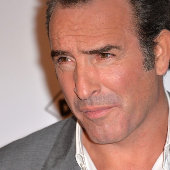 Jean Dujardin - Avant première du film "Un + Une" de Claude Lelouch à l'UGC Normandie à Paris le 23 novembre 2015.