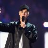 Justin Bieber (Meilleur artiste masculin international) lors de la cérémonie des BRIT Awards 2016 à l'O2 Arena à Londres, le 24 février 2016