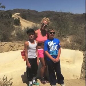 Britney Spears pose avec ses fils sur Instagram, août 2016