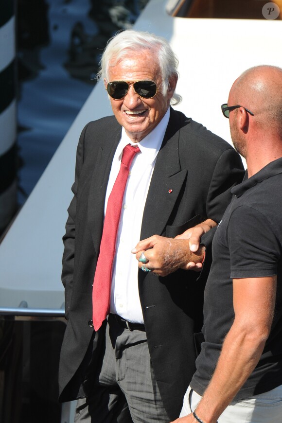Jean-Paul Belmondo à son arrivée à l'hôtel Excelsior lors du 73e Festival du Film de Venise, la Mostra. Le 8 septembre 2016