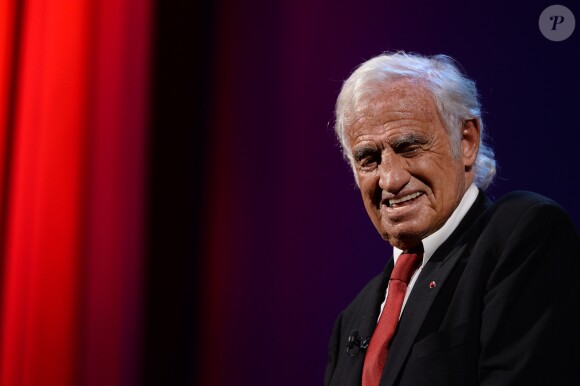 Jean-Paul Belmondo - Remise du Lion d'Or à Jean-Paul Belmondo pour l'ensemble de sa carrière lors du 73e Festival du Film de Venise, la Mostra. Le 8 septembre 2016