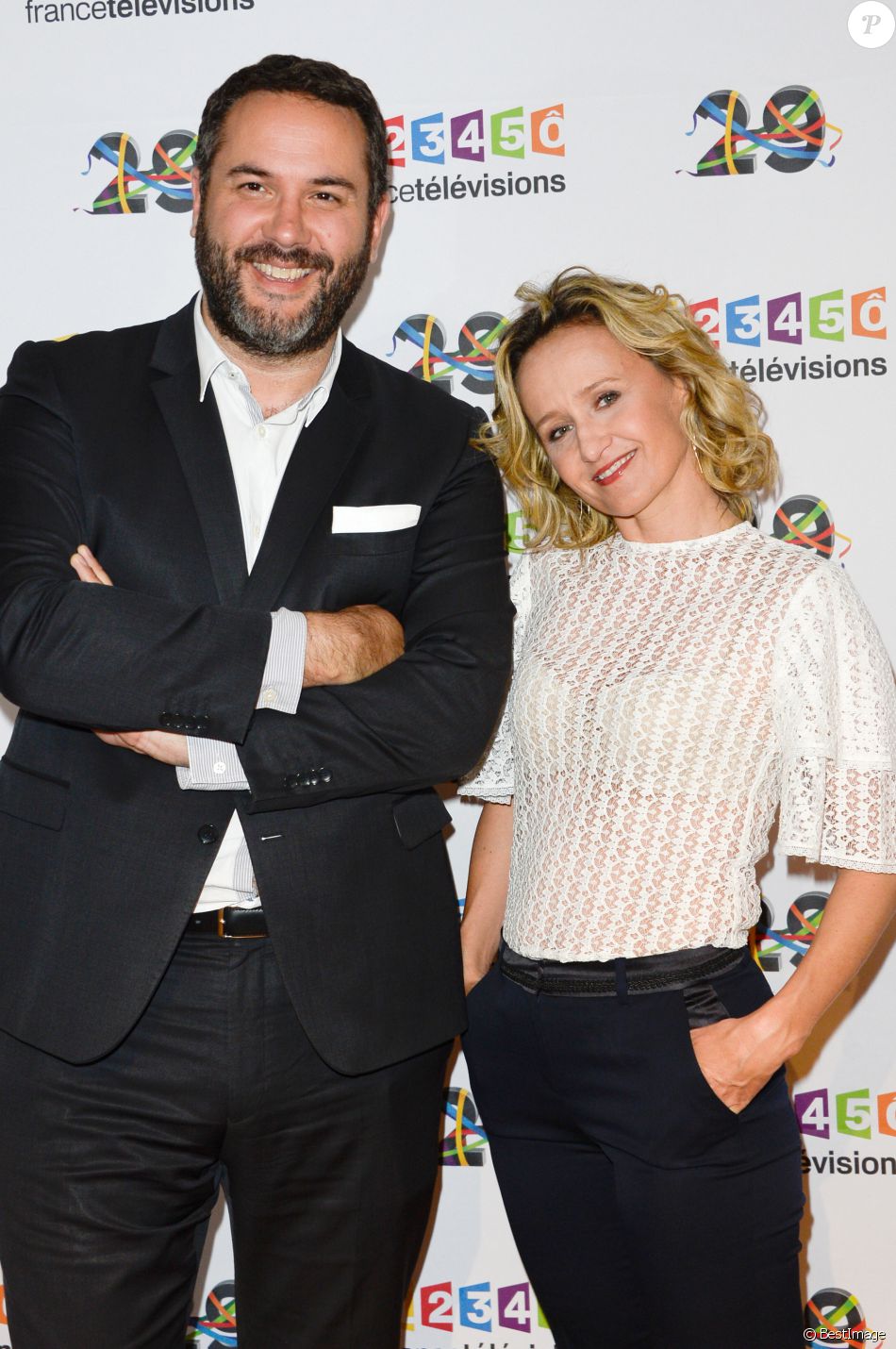 Qui Est Le Père De Caroline Roux Bruce Toussaint et Caroline Roux au photocall de France Télévisions