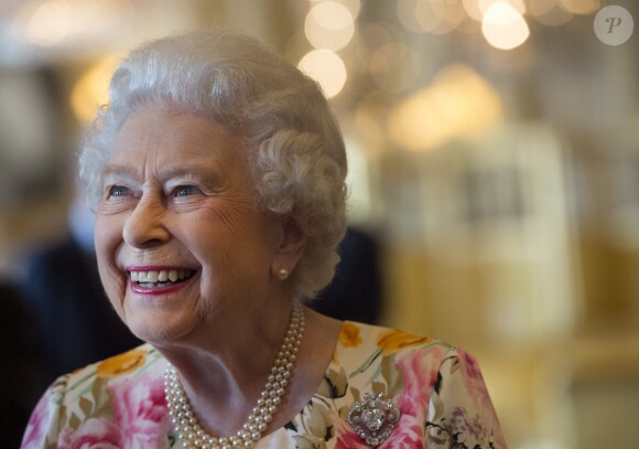 Elisabeth II lors de la remise des prix Reine Elisabeth pour les entreprises à Buckingham Palace à Londres le 14 juillet 2016.