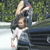 Exclusif - Kimberly Stewart se balade avec sa fille Delilah del Toro dans les rues de Los Angeles, le 11 septembre 2016