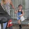 Kimberly Stewart fait du shopping avec sa fille Delilah del Toro à Beverly Hills, le 29 août 2016.
