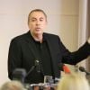 L'animateur Jean-Marc Morandini fait une déclaration à la presse dans un salon de l'hôtel Radisson à Boulogne-Billancourt, le 19 juillet 2016.