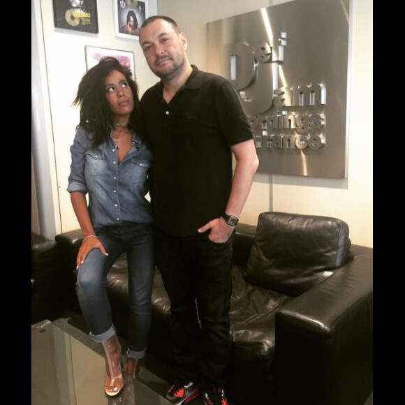 Amel Bent prend la pose sur Instagram, septembre 2016