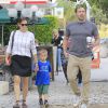 Exclusif - Jennifer Garner et son ex mari Ben Affleck se retrouvent pour le petit déjeuner avec leur fils Samuel à Brentwood, le 22 septembre 2016