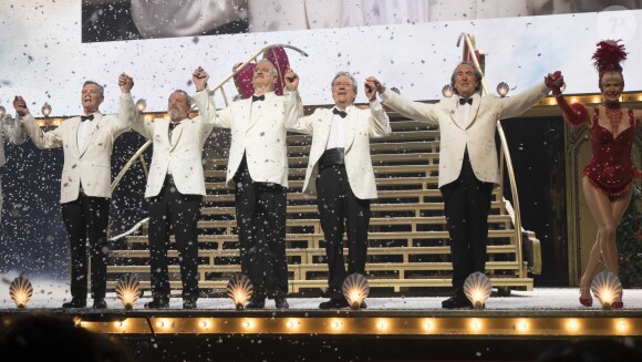Michael Palin, Terry Gilliam, John Cleese, Terry Jones, Eric Idle et & Carol Cleveland lors de la première du nouveau spectacle des Monty Python à Londres, le 1er juillet 2014