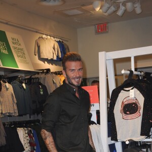 David Beckham assiste au lancement de la collection H&M Modern Essentials Selected by David Beckham au magasin H&M. Los Angeles, le 26 septembre 2016.