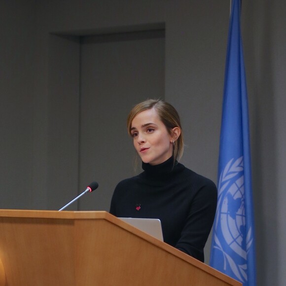 Emma Watson participe au lancement de l'initiative HeForShe Impact 10x10x10 pour l'égalité des femmes et des hommes à New York le 20 septembre 2016.