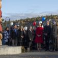 Le prince William et Kate Middleton, duc et duchesse de Cambridge, ont pris un bain de foule à Whitehorse, dans le Territoire du Yukon, avant de partir pour Carcross le 28 septembre 2016, au cinquième jour de leur tournée royale au Canada.