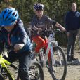 Le prince William et Kate Middleton, duc et duchesse de Cambridge, ont eu l'occasion de découvrir le parcours de mountain bike de Carcross, dans le Territoire du Yukon, le 28 septembre 2016, au cinquième jour de leur tournée royale au Canada.