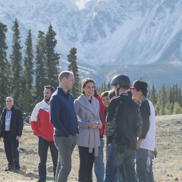 Le prince William et Kate Middleton, duc et duchesse de Cambridge, ont eu l'occasion de découvrir le parcours de mountain bike de Carcross, dans le Territoire du Yukon, le 28 septembre 2016, au cinquième jour de leur tournée royale au Canada.