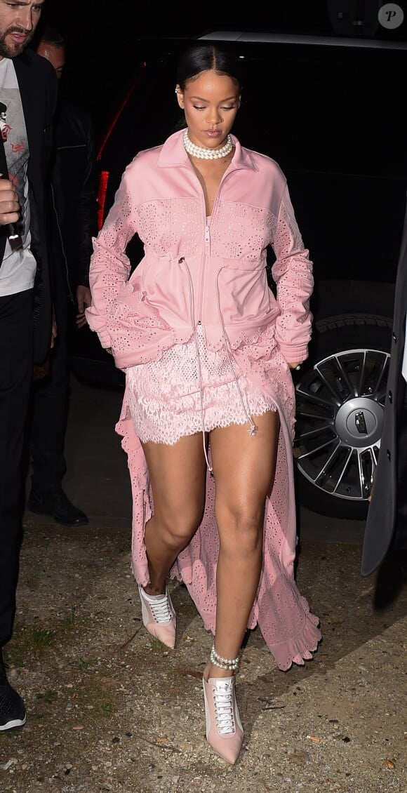 Rihanna à l'issue du défilé FENTY x PUMA à Paris, le 28 septembre 2016.