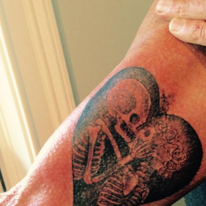 Johnny Hallyday dévoile son nouveau tatouage sur Instagram, le 3 octobre 2016.