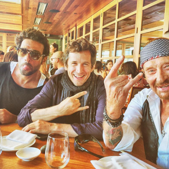 Yodelice (Maxim Nucci), Guillaume Canet et Johnny Hallyday déjeunent à Nobu à Malibu, le dimanche 2 octobre 2016. Photo signée Laeticia Hallyday.